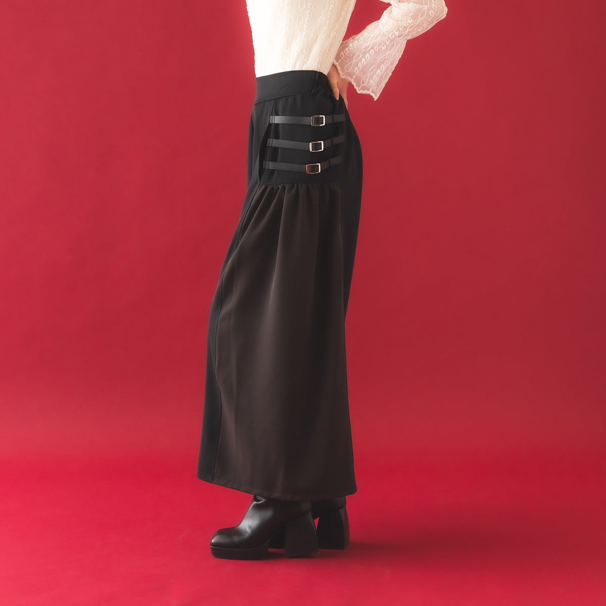 【mew】サイドベルトワイドパンツ